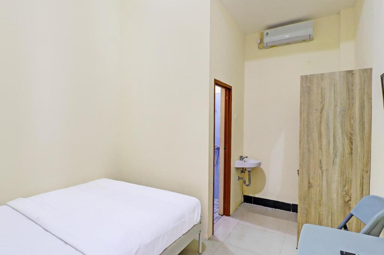 Oyo 91864 Holistic Stay Jimbaran Exteriör bild
