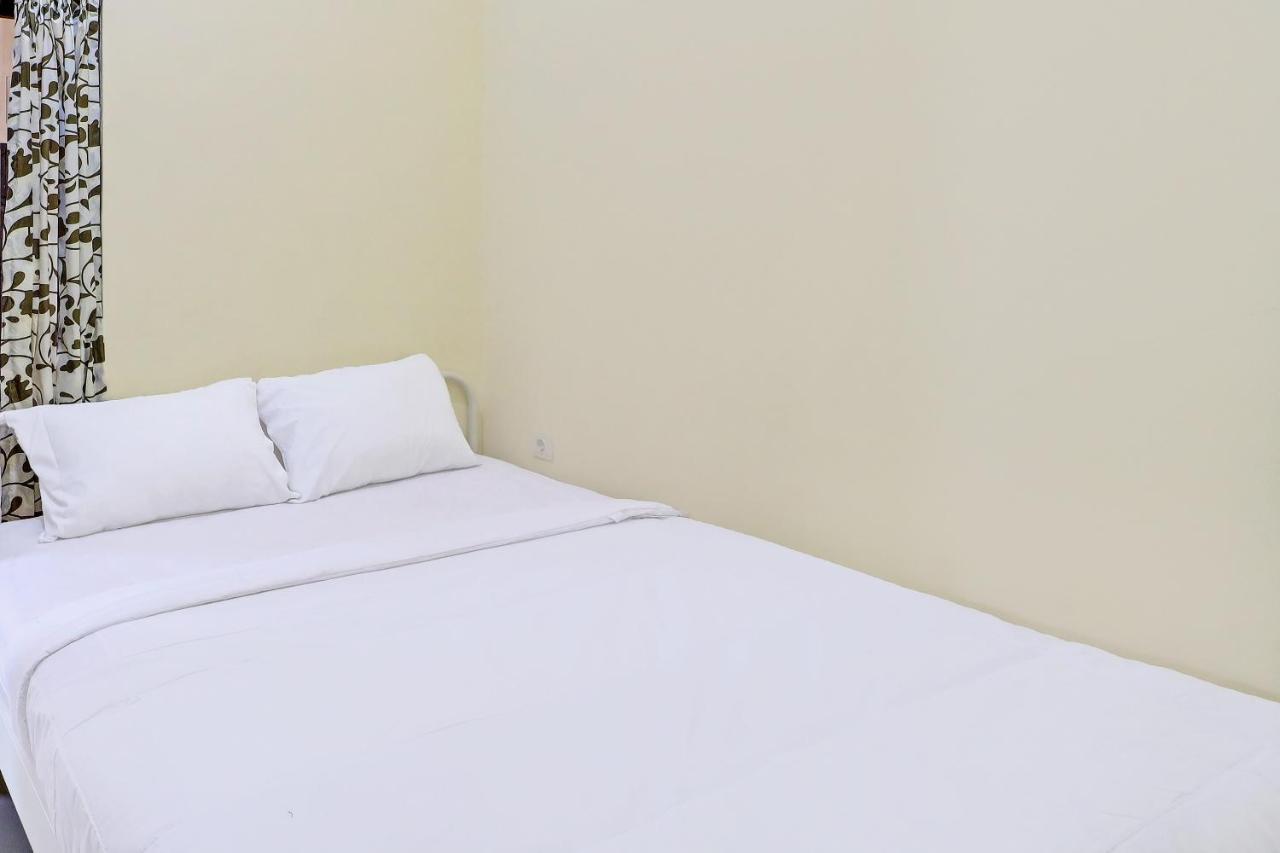 Oyo 91864 Holistic Stay Jimbaran Exteriör bild