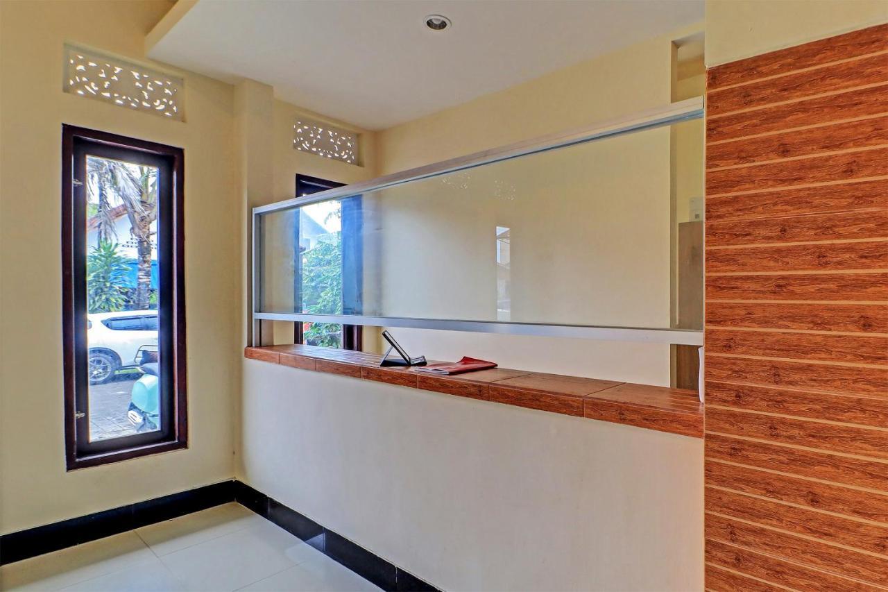 Oyo 91864 Holistic Stay Jimbaran Exteriör bild