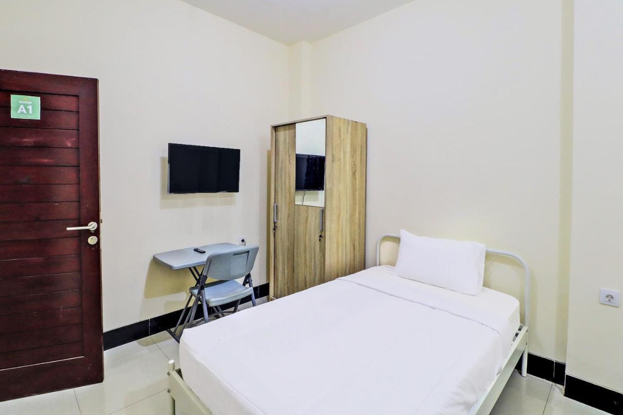 Oyo 91864 Holistic Stay Jimbaran Exteriör bild