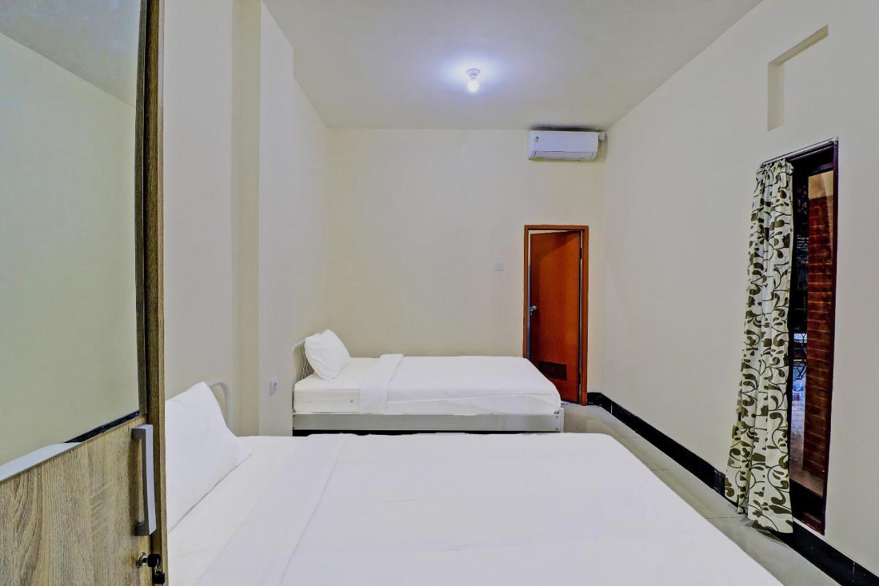 Oyo 91864 Holistic Stay Jimbaran Exteriör bild